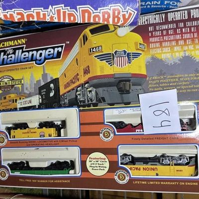 Bachmann "The Challenger" HO Scale Electric Train