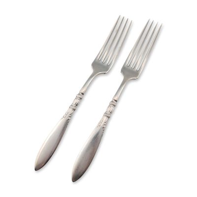 2pc 1847 Rogers Bros. Silverplate Queen Ann Pattern Forks