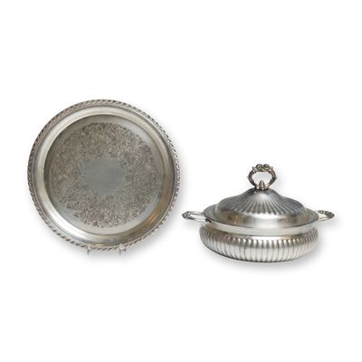 Sale Photo Thumbnail #284: Two Leonard and WM Rogers Silverplated Serving Covered Dish and Tray
