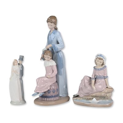 Sale Photo Thumbnail #190: 3pc Nao by Lladro Spanish Porcelain Figurines