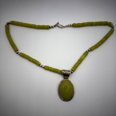 Desert Rose Trading DTR 925 Sterling Silver Green Stone Necklace