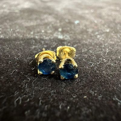 14K Yellow Gold Prong Blue Sapphire Earrings V43