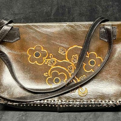 Vintage Leather Handicraft Purse With Embossed Flowers (19)