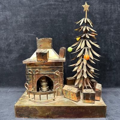 Music Box Metal Brass Sankyo Merry Christmas Tree Fireplace Glass Oil Lamp Light Diorama
