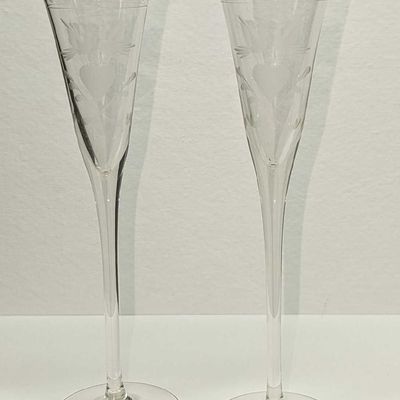 2 Fluted Champagne Heart & Lovebirds Glasses