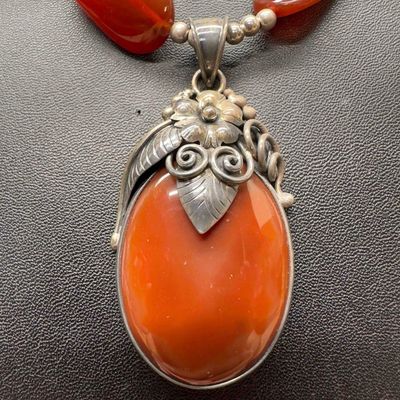 Merav Indonesia 925 Sterling Carnelian Gemstone Necklace and Pendant