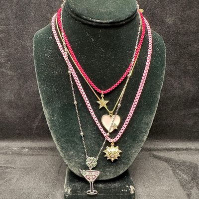 Melania Clara Assorted Necklace Set Martini Heart Star Motifs L98