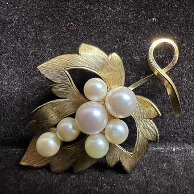 Leaf Gold Filled Wells Sterling Cultured Pearl Brooch