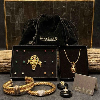 5pc Gold Tone Joan Rivers Classic Collections Set