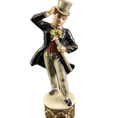 Vintage Sierra Columbia Victorian Man Figurine