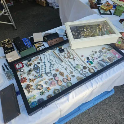 Sale Photo Thumbnail #12