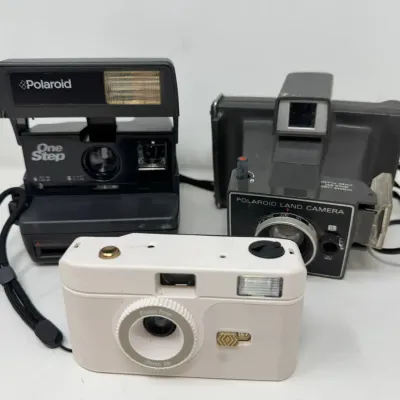 Vintage Polaroid Camera Lot: Land Camera Square Shooter + 600 Film Camera