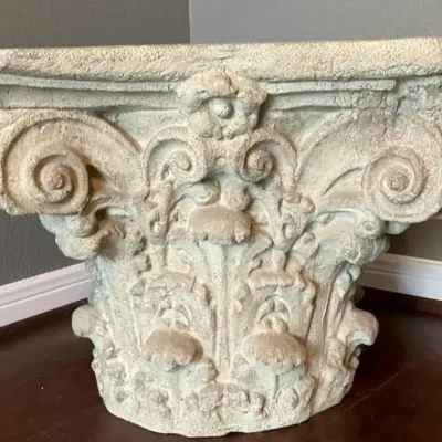 Neoclassical Column Capital Side Table Or Pedestal