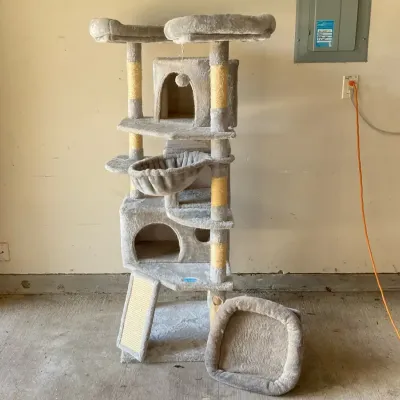 Hey Brother Multi Level Cat Tree