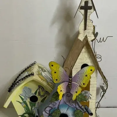 Birdhouse Decor