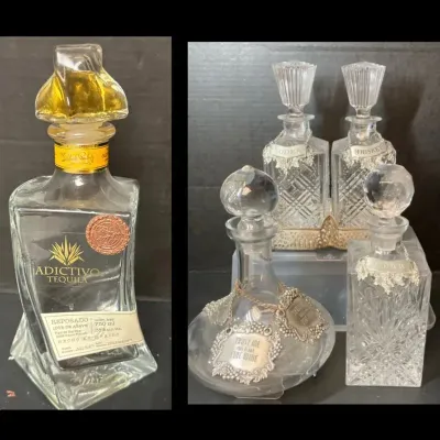 Liquor & Wine Decanters With Metal Chain Labels 