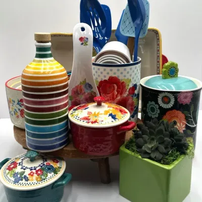 Pioneer Woman With Extras