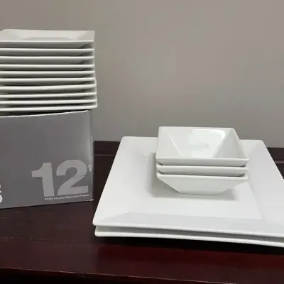 15 Piece Square Dinnerware, Crate & Barrel, The Cellar, Everyday White