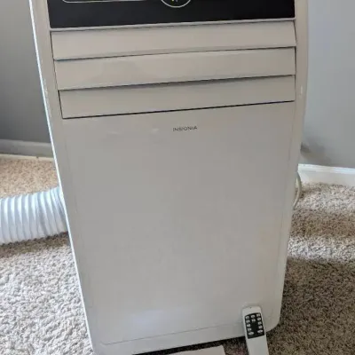 Insignia 450 Sq. Ft Portable Air Conditioner