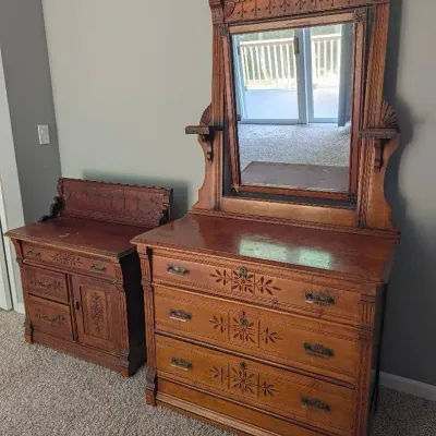 2-Pc Antique Victorian Eastlake-Style Dresser w/Mirror & Matching Washstand