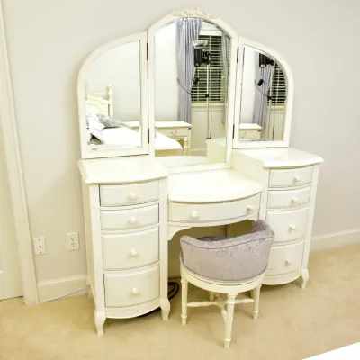 Sale Photo Thumbnail #37
