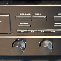 Denton stereo high-end Amp Receiver (CD changer not included in this lot)