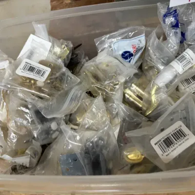 Door/Drawer Hardware