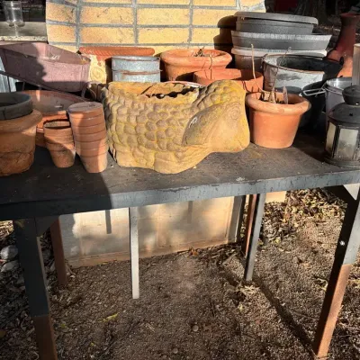 Pots And A Place To Work