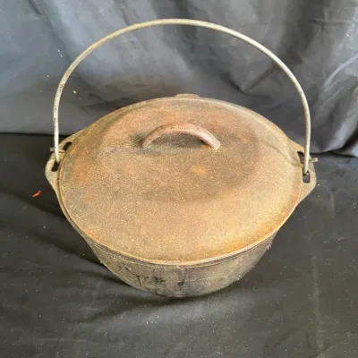 Cast Iron Pot 