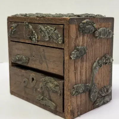 Civil War Box with Time Period Artifacts 