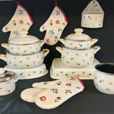 Villeroy & Boch Petite Fleur Vilbofour Cookware & Kitchen Collection