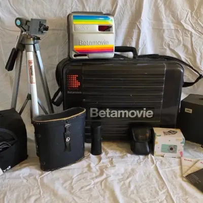 Vintage Cameras & More Equipment 