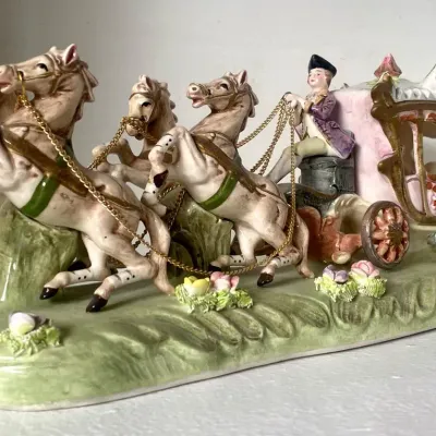 Capodimonte Cinderella Carriage 