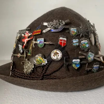 Trachten Hat