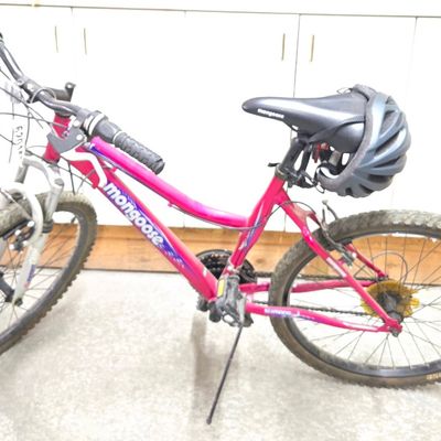 Girls mongoose bike