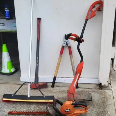FTH324 - Garden Tools - Electric Tested See Video ( Tool Yard )