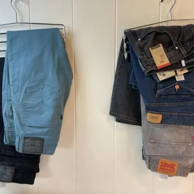 FTH321 - Vintage Levi’s Waist 31-38 Reg Length & Shorts ( Levi / Clothes / Clothing )