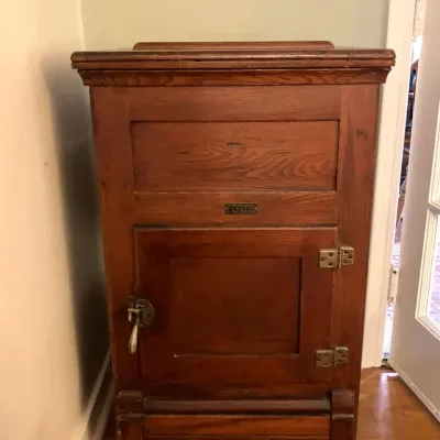 Antique Ice Box 