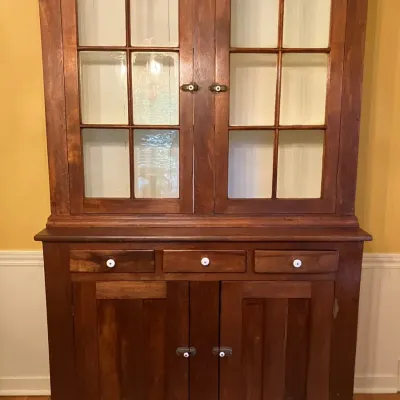 2 Piece Wooden Hutch Cabinet 