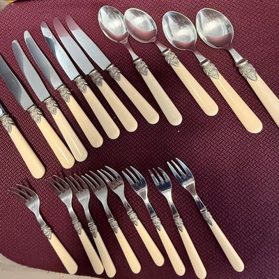 Sale Photo Thumbnail #540