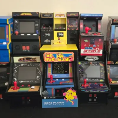 Micro Players  - Lot 1 (DR)