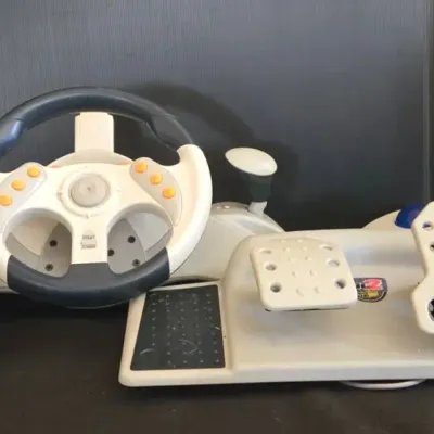 Mad Catz Racing Wheel + (DR)