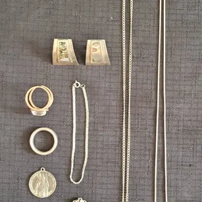 Sterling Jewelry (K)