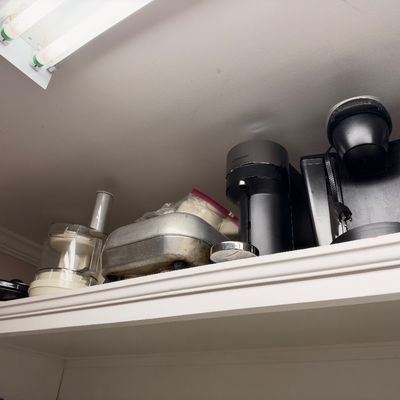 Coffee maker, food processor and small appliances