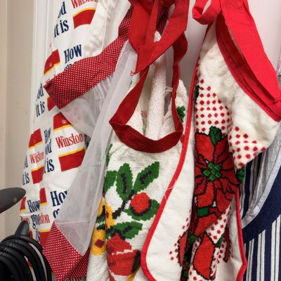 Vintage Winston advertising apron and holiday aprons