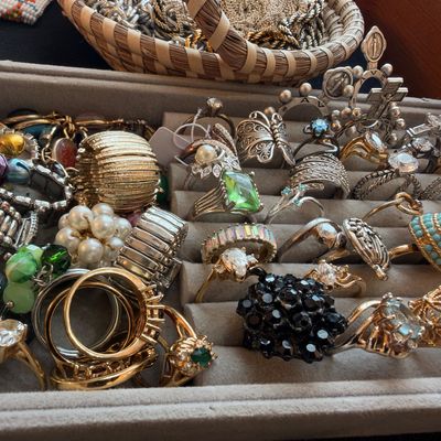 Cocktail rings, pearl and bead rings in tray