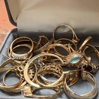 Gold tone rings and bangle bracelet lot