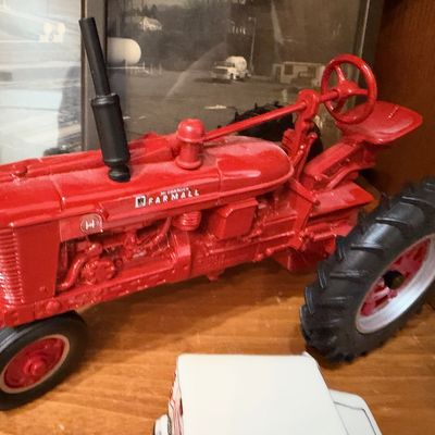 Farmall die-cast farm tractor, red