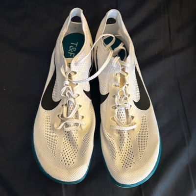 Nike soccer shoes size 10