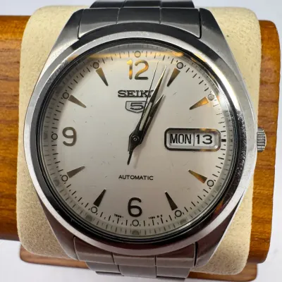 Seiko 5 Automatic Men’s Stainless Steel Day-Date Wristwatch